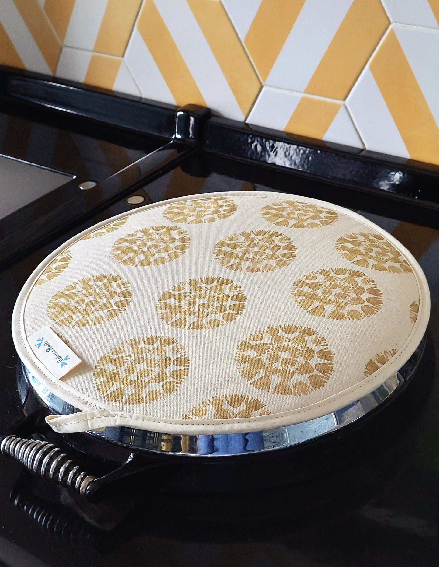 Organic Aga Hob Cover and Table Protector - Machair Clock Gold Green