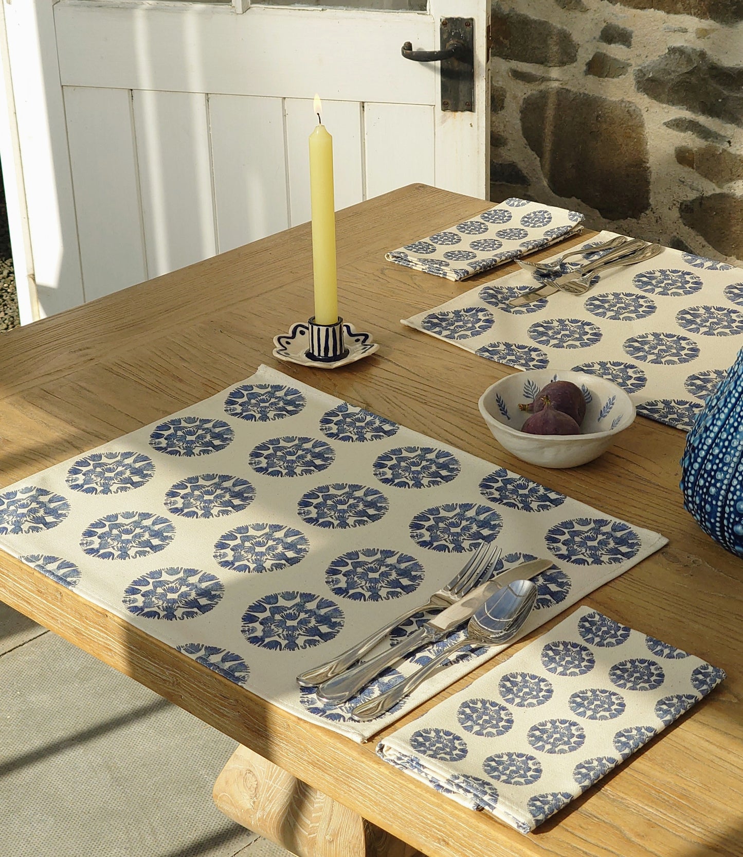 Organic Placemat - Machair Clock Blue